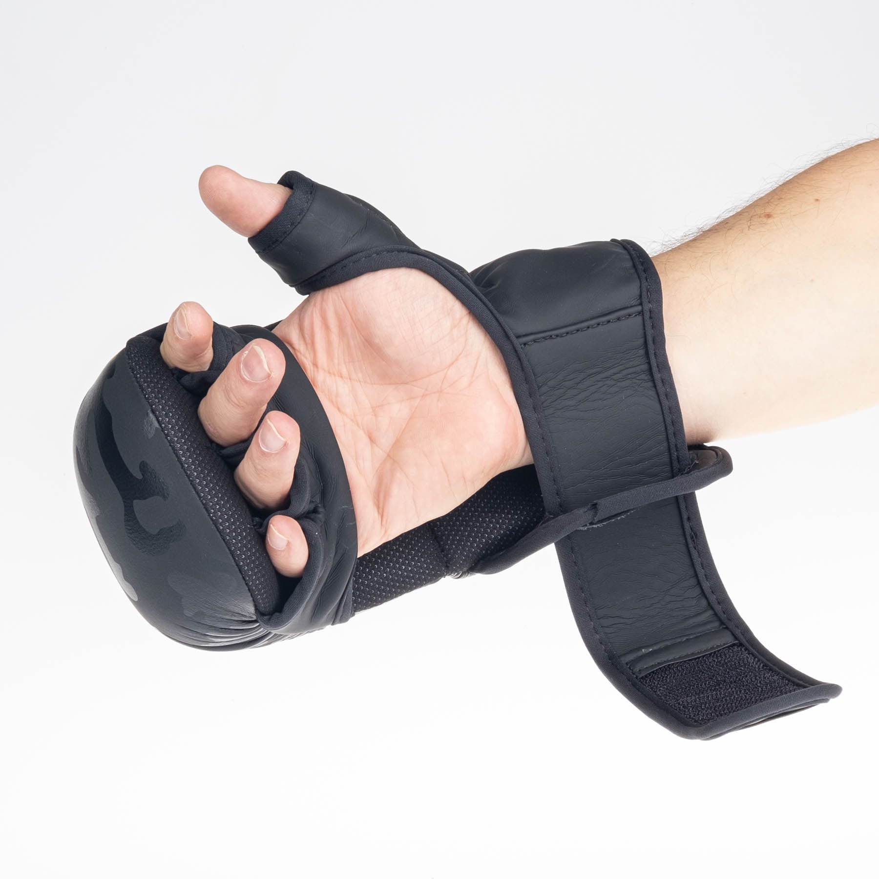 Fighter MMA Gloves Training - black camo